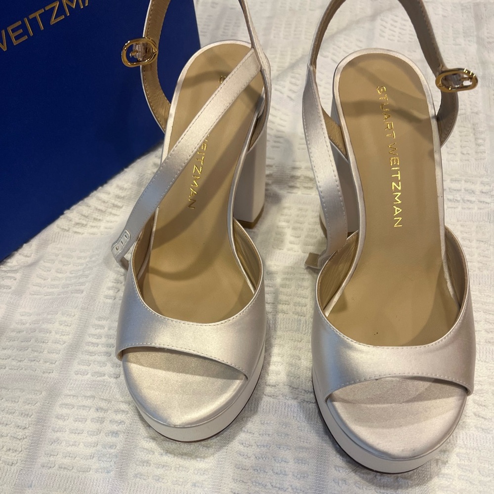 Stuart Weitzman Dayna II Cream  Platform Sandals Never worn